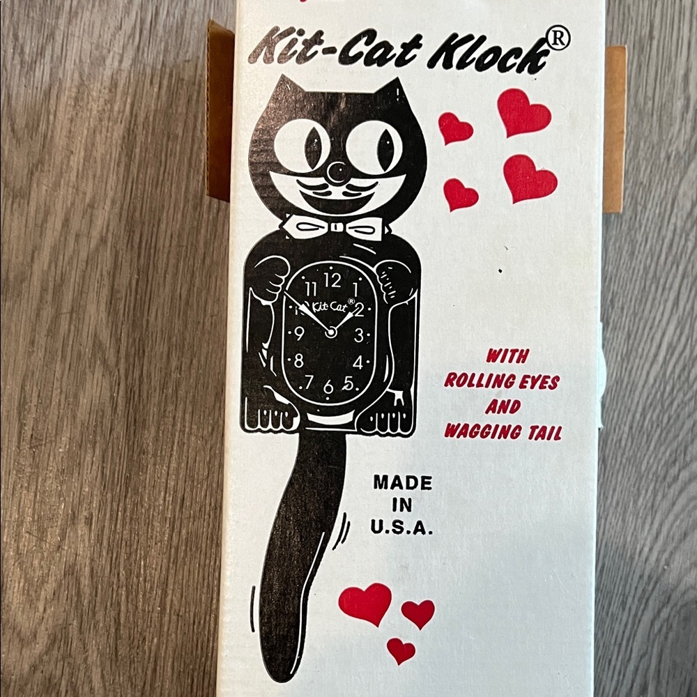 Kit-Cat Klock with Rolling Eyes and Wagging Tail